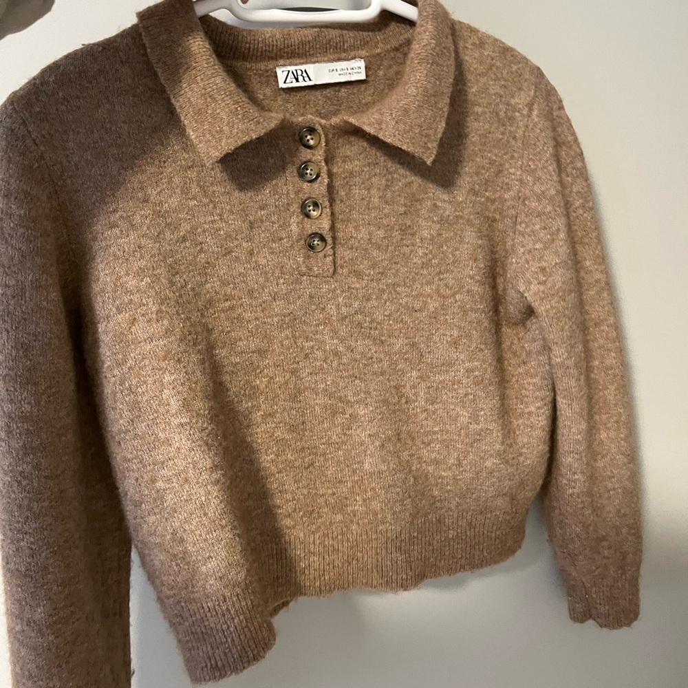 Zara sweater cropped size small